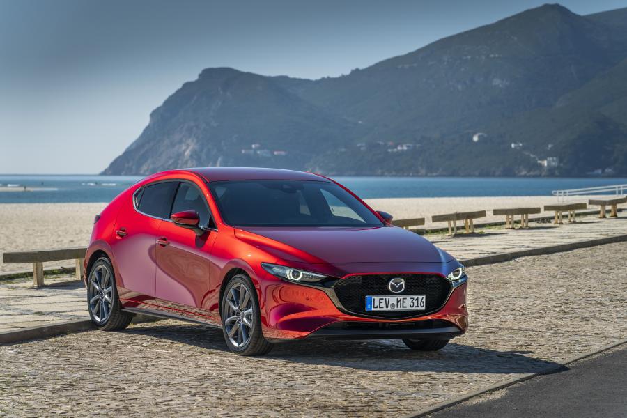  Mazda3 Hatchback 2019 года  (WW) (фото 1 из 40)